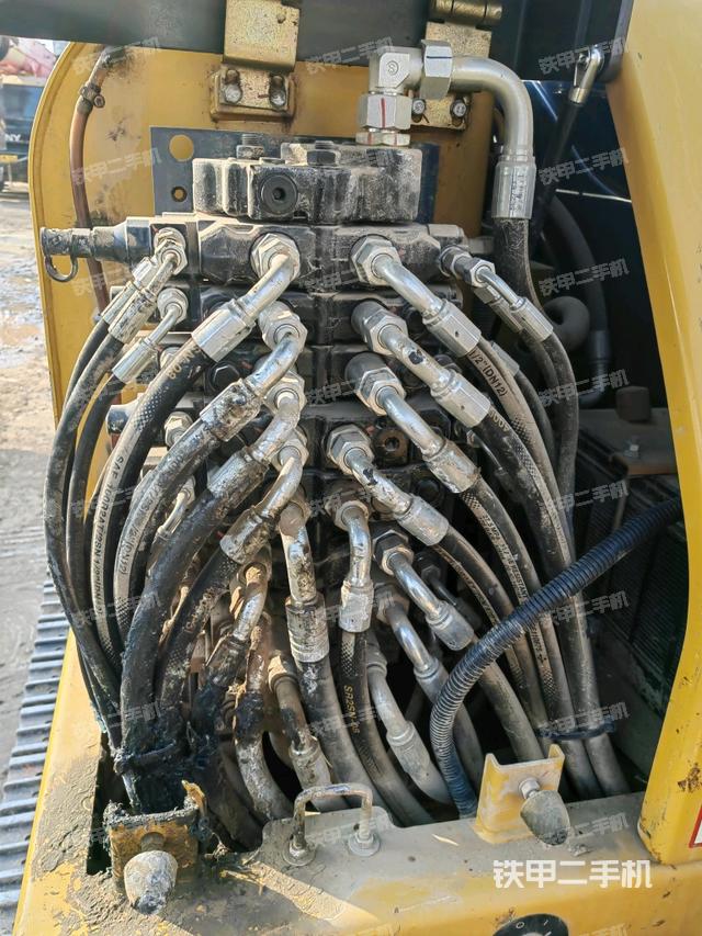 分配閥（上車部件）