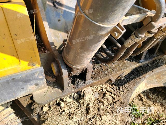 小臂整体右前（工作和回转装置）