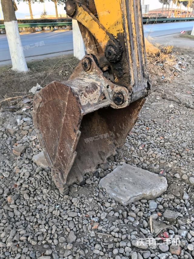 小臂整體右前（工作和回轉(zhuǎn)裝置）