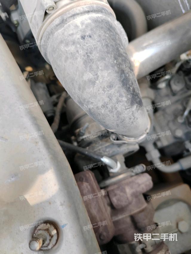 中央回轉(zhuǎn)接頭特寫(上車部件) 中央回轉(zhuǎn)接頭特寫(上車部件)