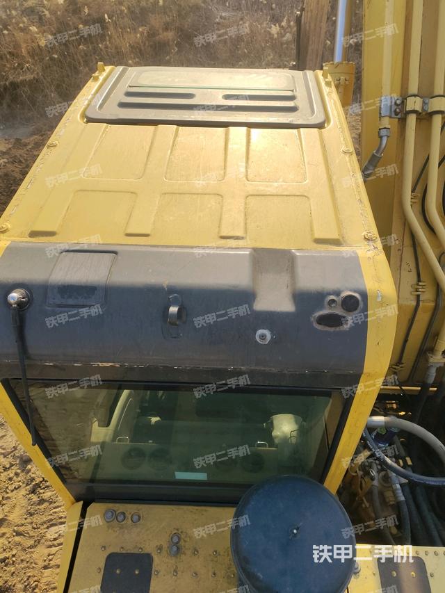 駕駛室頂部俯視（上車部件）