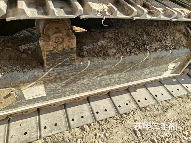 右側(cè)履帶整體?（行走機(jī)構(gòu)）