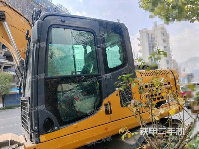 駕駛室正側(駕駛室部分) 駕駛室正側(駕駛室部分)