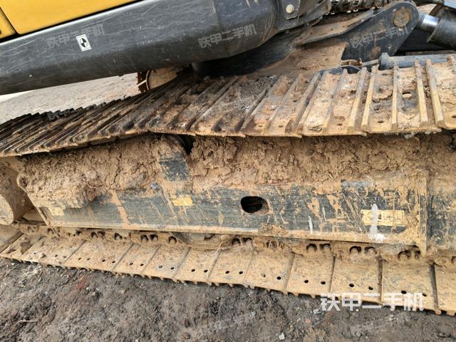 右側(cè)履帶整體?（行走機(jī)構(gòu)）