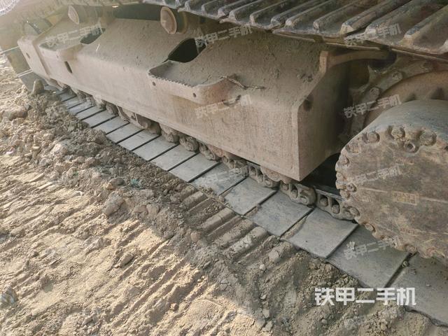 左導(dǎo)向輪（行走機(jī)構(gòu)）