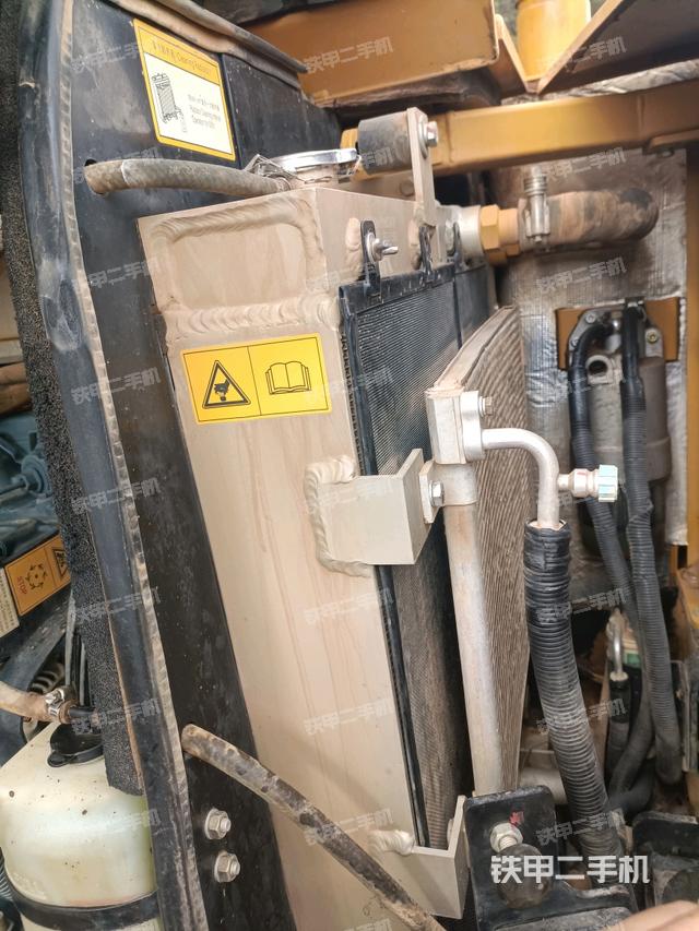 散熱器室(大件艙室) 散熱器室(大件艙室)