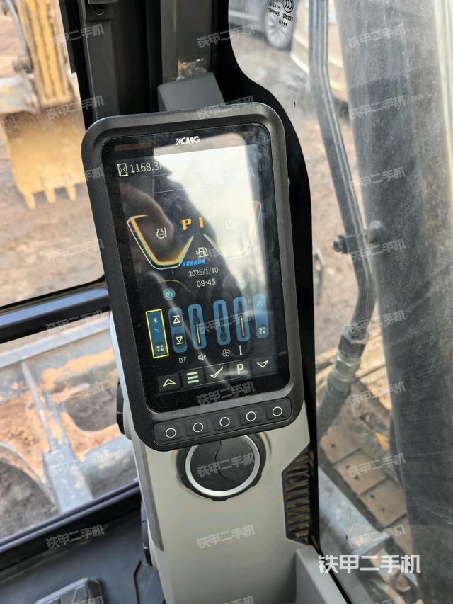 ?駕駛室正側(cè)（駕駛室部分）