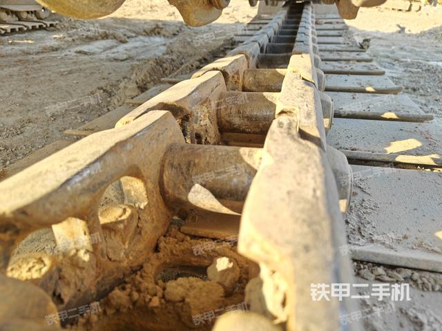 右側(cè)行走馬達(dá)蓋板(行走機(jī)構(gòu)) 右側(cè)行走馬達(dá)蓋板(行走機(jī)構(gòu))
