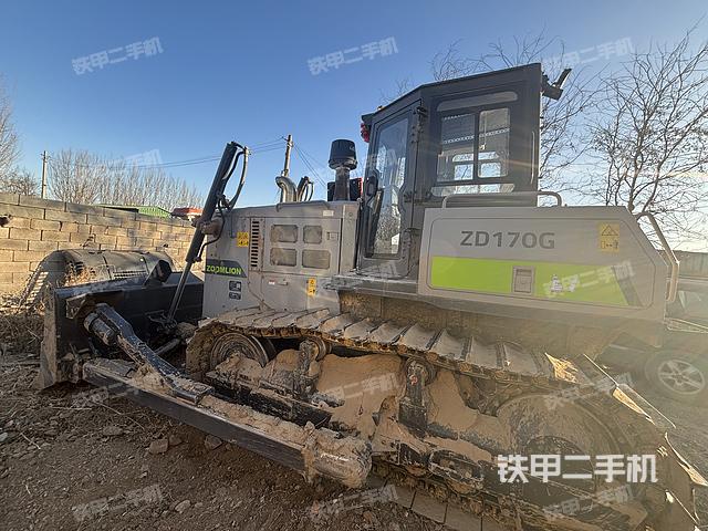 整机左侧（设备外观及核心部件）