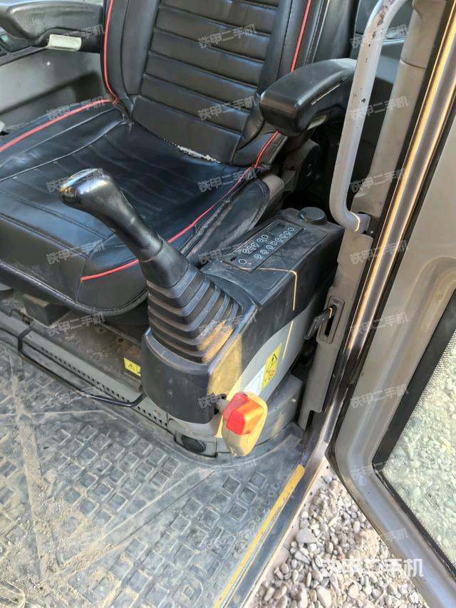 座椅后部（駕駛室部分）