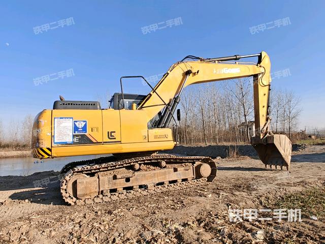 右后45(整機(jī)外觀) 右后45(整機(jī)外觀)