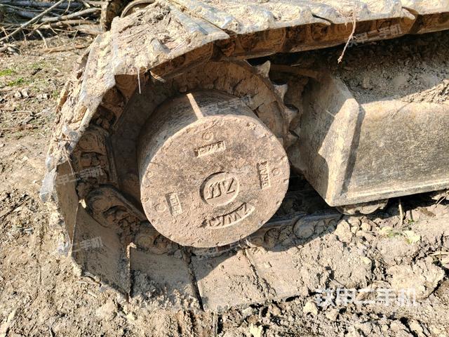 右驱动轮（行走机构）