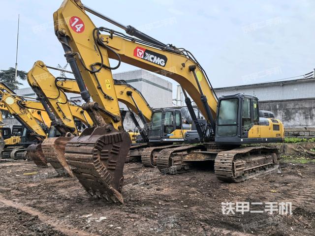 右前45(整機(jī)外觀) 右前45(整機(jī)外觀)