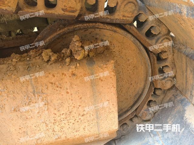 右引導(dǎo)輪/右前輪(行走機構(gòu)) 右引導(dǎo)輪/右前輪(行走機構(gòu))