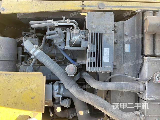發(fā)動機整體俯視(整機外觀) 發(fā)動機整體俯視(整機外觀)