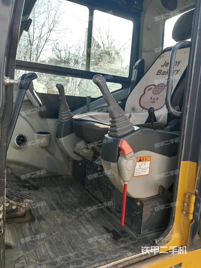 頂棚整體（駕駛室部分）