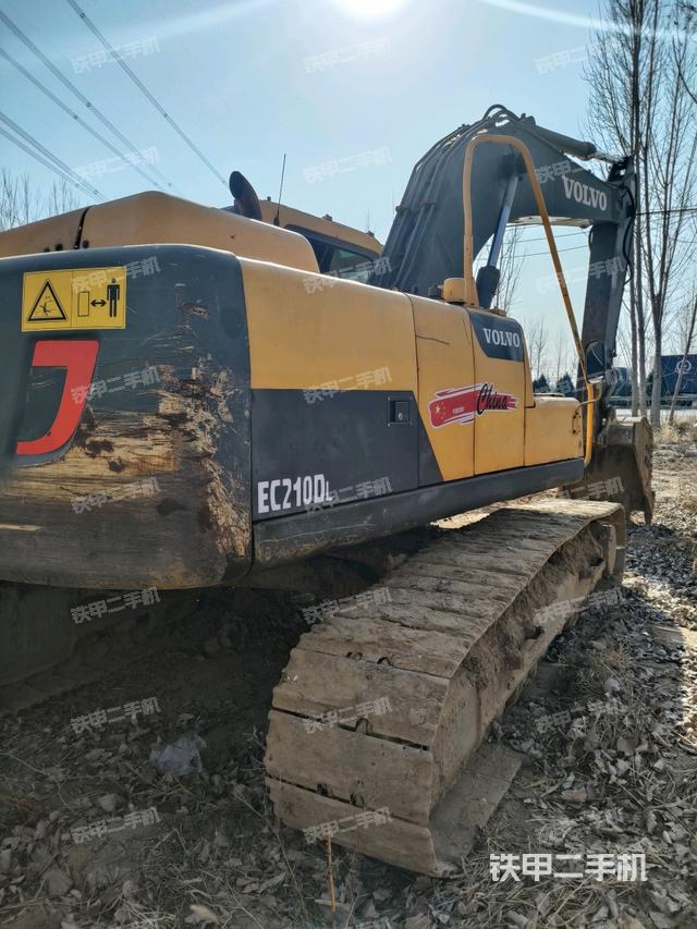 整機(jī)右后45°(整機(jī)外觀) 整機(jī)右后45°(整機(jī)外觀)