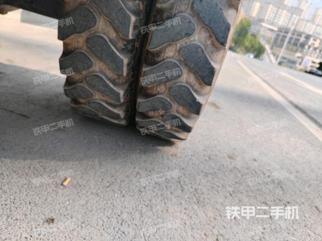 右驅(qū)動輪(行走機構) 右驅(qū)動輪(行走機構)