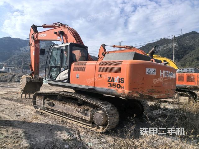 左后45(整機(jī)外觀) 左后45(整機(jī)外觀)