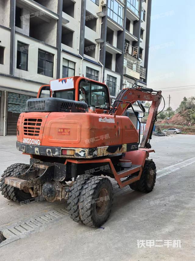 整機右后45°(整機外觀) 整機右后45°(整機外觀)