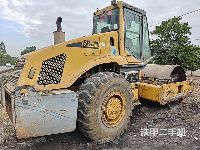 整机左侧（设备外观及核心部件）