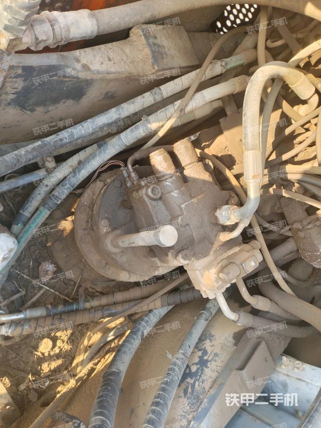 回轉(zhuǎn)馬達(dá)（上車部件）