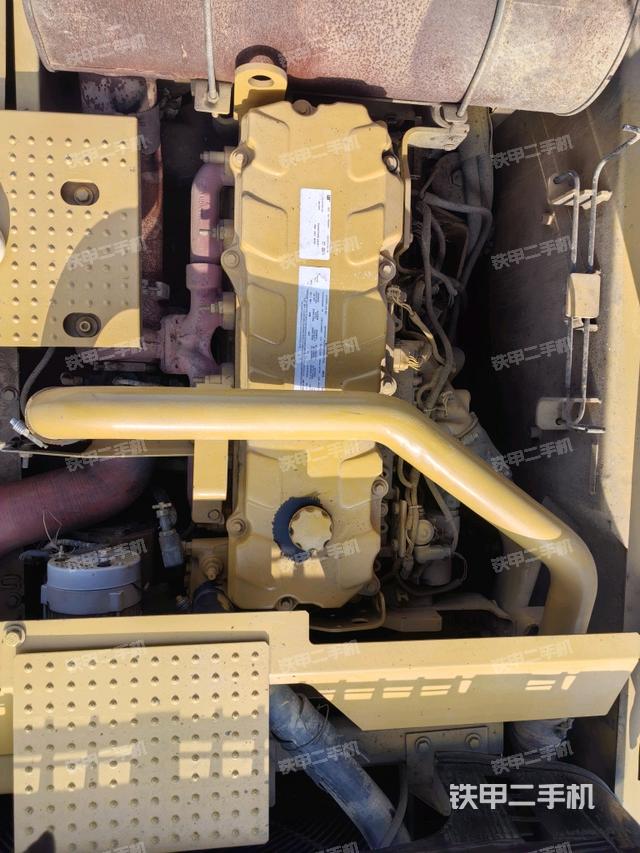 發(fā)動機整體俯視(整機外觀) 發(fā)動機整體俯視(整機外觀)