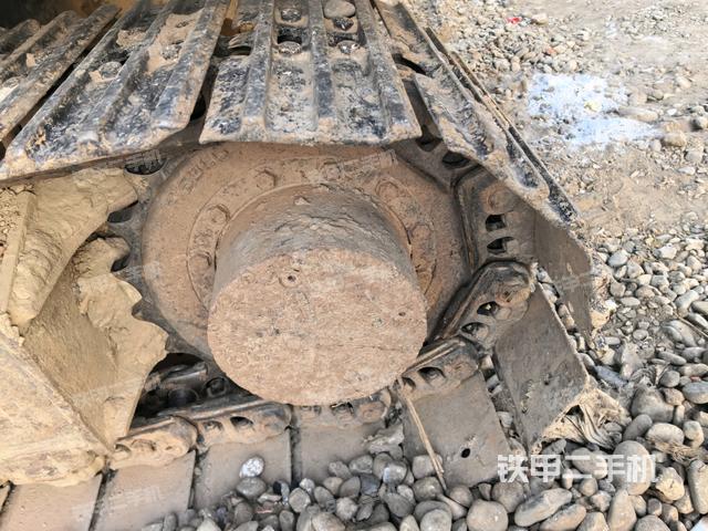 右側(cè)履帶整體?（行走機構(gòu)）