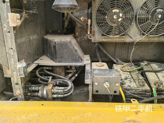 液壓泵室(大件艙室) 液壓泵室(大件艙室)