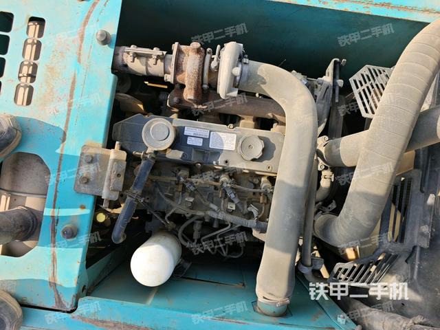 發(fā)動機整體俯視(整機外觀) 發(fā)動機整體俯視(整機外觀)