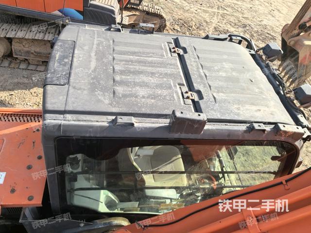 駕駛室頂部俯視(上車部件) 駕駛室頂部俯視(上車部件)