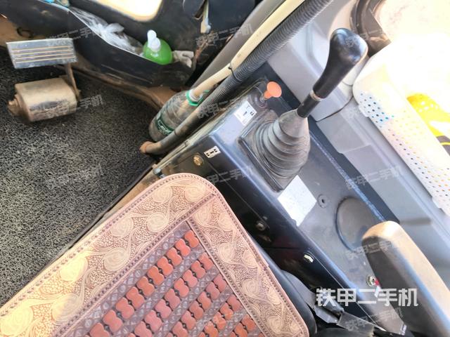 駕駛室外頂部全景(推土機駕駛室) 駕駛室外頂部全景(推土機駕駛室)