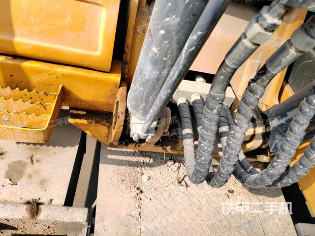 鏟斗45度(工作和回轉(zhuǎn)裝置) 鏟斗45度(工作和回轉(zhuǎn)裝置)