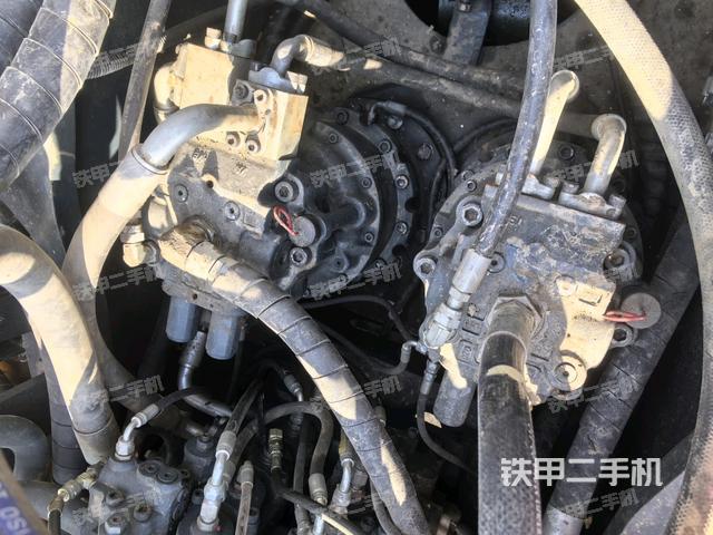 回轉(zhuǎn)馬達(dá)（上車部件）