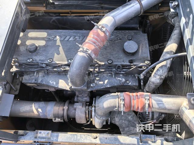 發(fā)動(dòng)機(jī)室（上車部件）