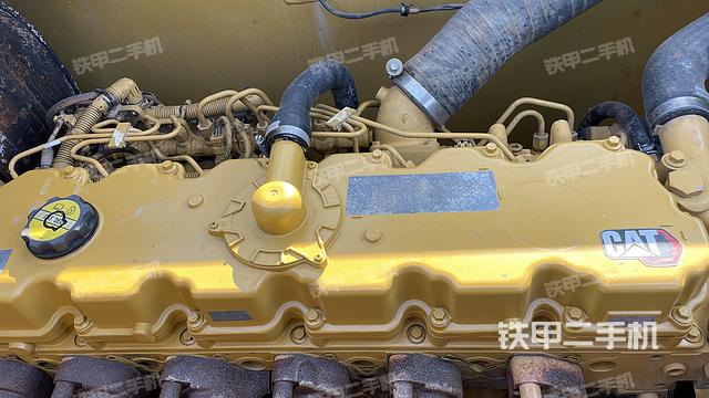 發(fā)動機整體俯視(整機外觀) 發(fā)動機整體俯視(整機外觀)