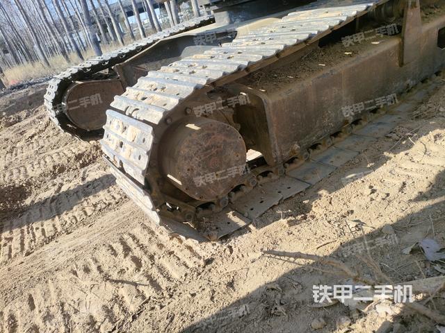 右驅動輪（行走機構）