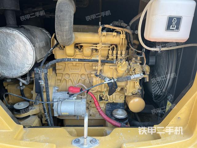 發(fā)動(dòng)機(jī)整體俯視（整機(jī)外觀）