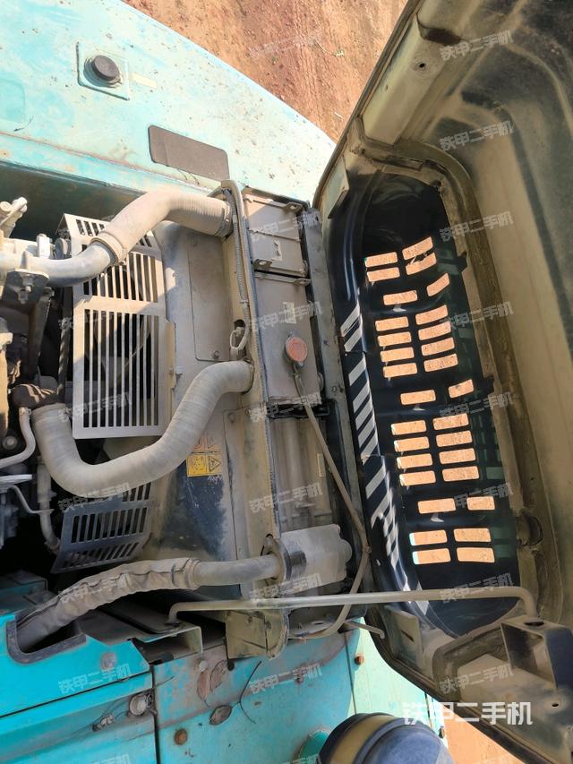 水箱+風(fēng)扇特寫(上車部件) 水箱+風(fēng)扇特寫(上車部件)