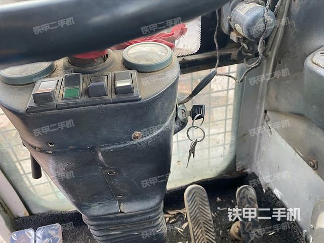 小時(shí)表(駕駛室部分) 小時(shí)表(駕駛室部分)