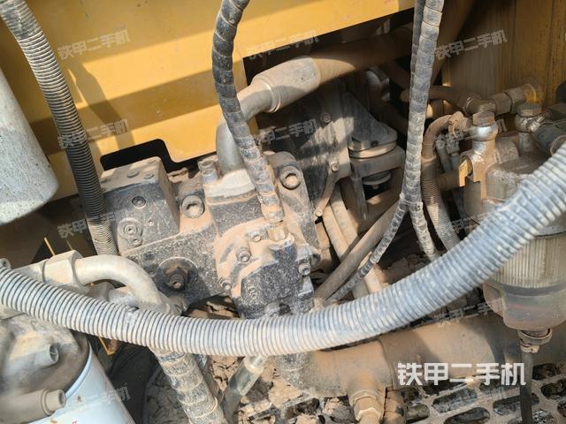 液壓泵斜45?左(大件艙室) 液壓泵斜45?左(大件艙室)