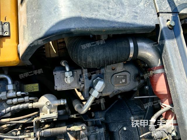 液壓泵室(大件艙室) 液壓泵室(大件艙室)