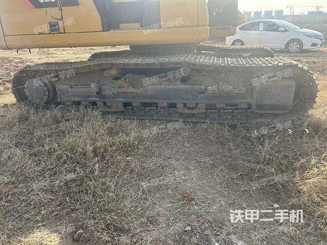 單側(cè)履帶整體（整機(jī)外觀）