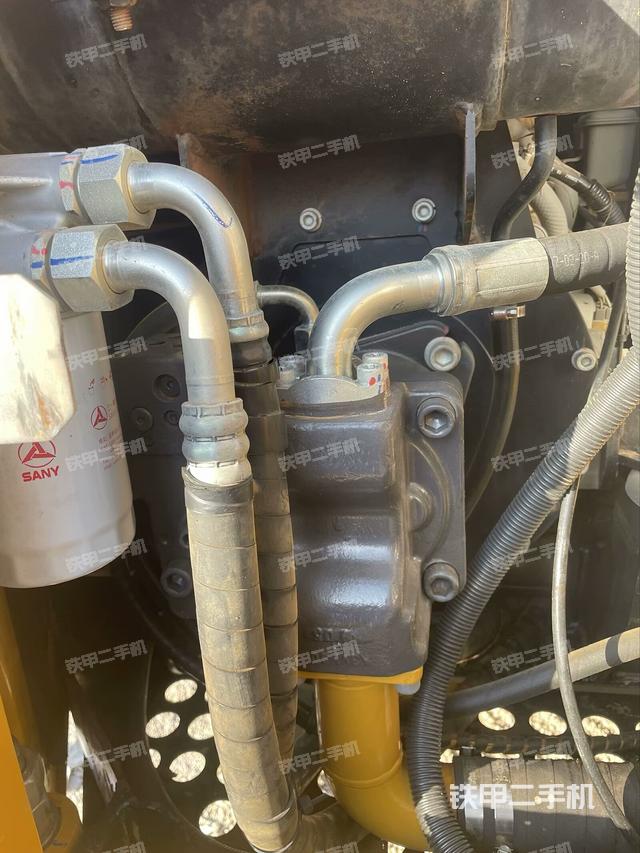 液壓泵室（大件艙室）