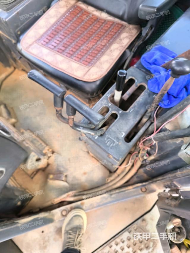 駕駛室外頂部全景（推土機駕駛室）