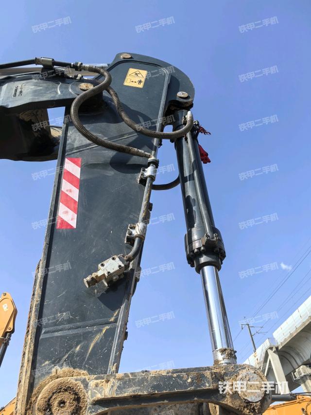 小臂整體左后（工作和回轉(zhuǎn)裝置）