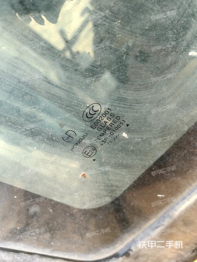 后窗玻璃角標(biāo)(駕駛室部分) 后窗玻璃角標(biāo)(駕駛室部分)