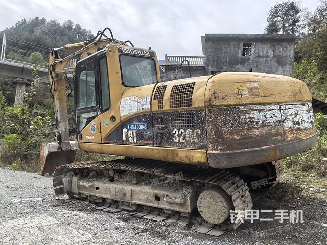 驾驶室整体（整机外观）