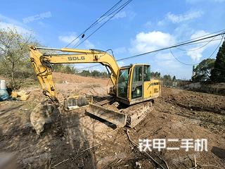 山東臨工E680F挖掘機(jī)實拍圖片