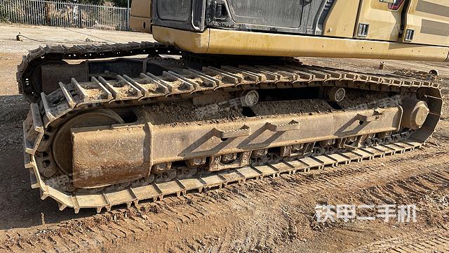 單側履帶整體(整機外觀) 單側履帶整體(整機外觀)